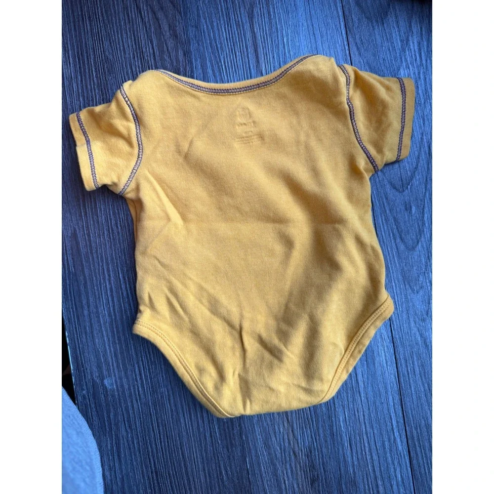 NFL Team Apparel Minnesota Vikings Baby Bodysuit Yellow Gold 0/3M One Piece‎
